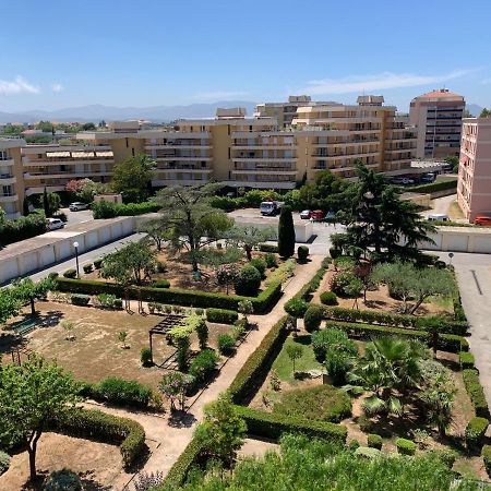 L'Appart Frejus Plage Екстериор снимка